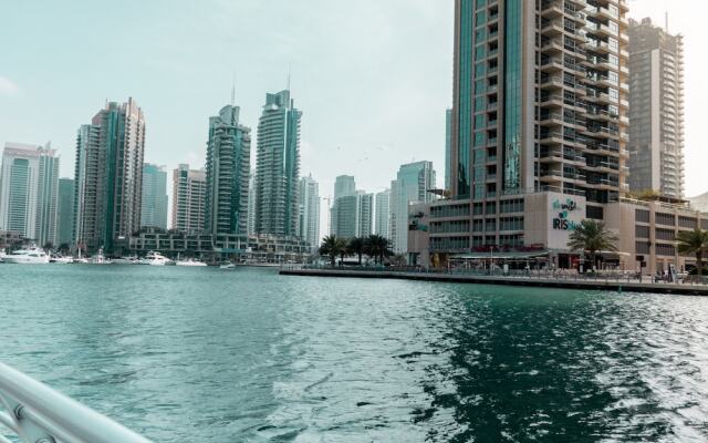 Nasma Luxury Stays - Cayan Tower