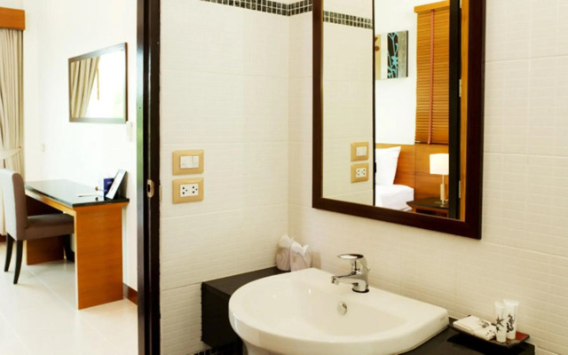 Khao Lak Blue Lagoon Resort