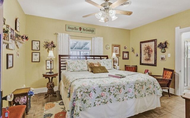 Granbury Gardens Bed And Break