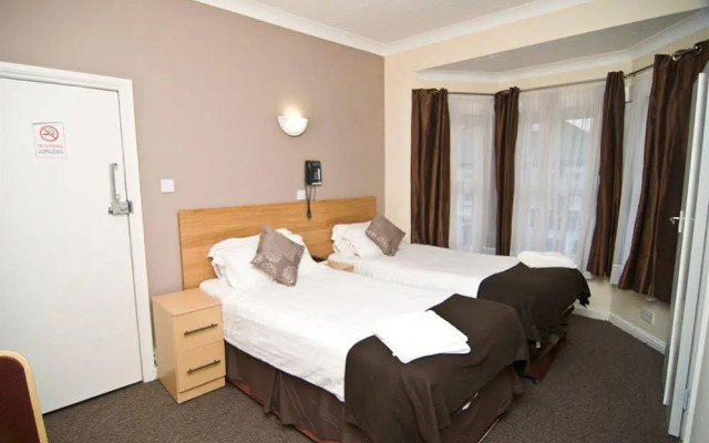 Holland Park Hotel