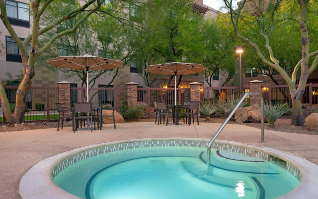 Courtyard Scottsdale Salt River