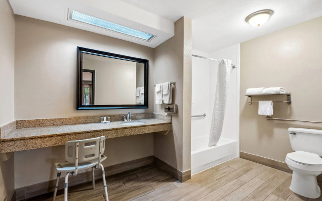 Days Inn by Wyndham Bainbridge