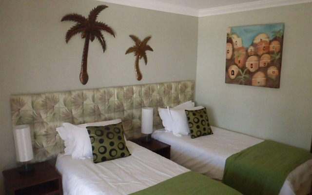 The Wacky Bush Lodge