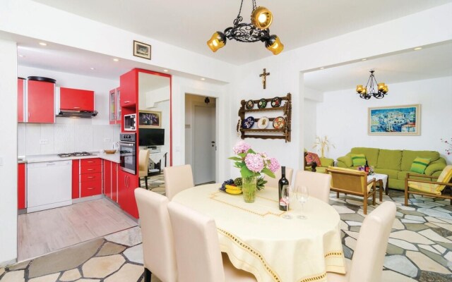 Stunning Home in Dubrovnik With Wifi and 2 Bedrooms