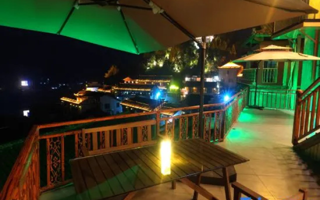Waiting for someone·Garden View Meisu (Furong Town Scenic Waterfall Branch) – Restaurant – Xiangxi
