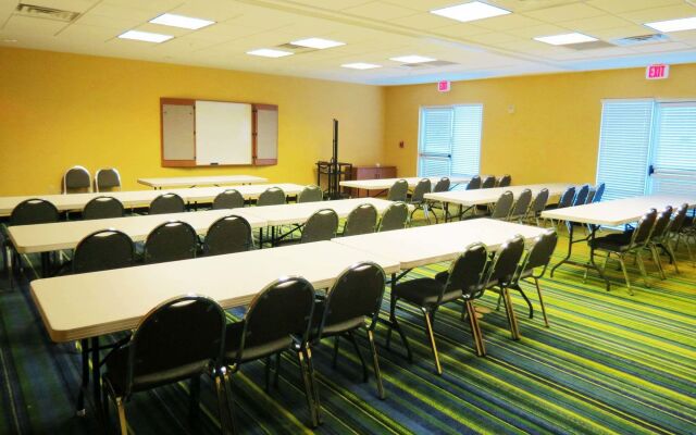 Fairfield Inn & Suites by Marriott Mt. Vernon Rend Lake