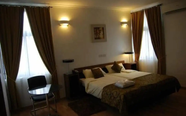 Pearl Court Residence & Hotels