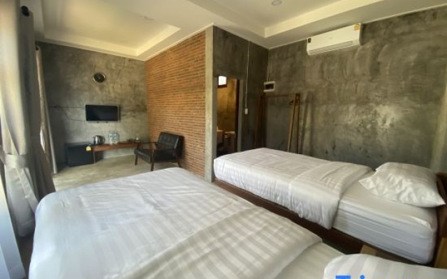 Lan Long Khao Cafe & Resort