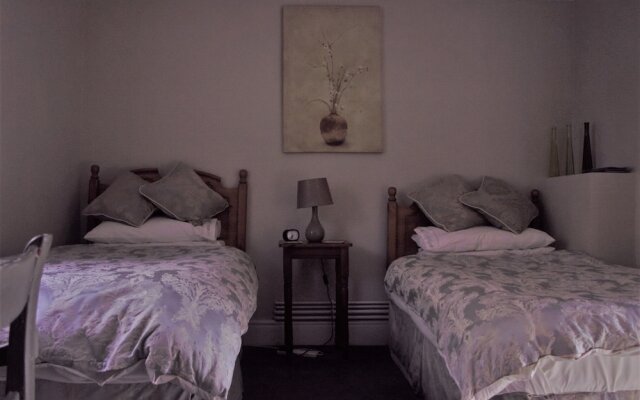 Plas Newydd Farm
