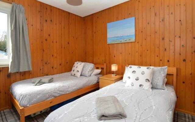 Holy Loch Lodge