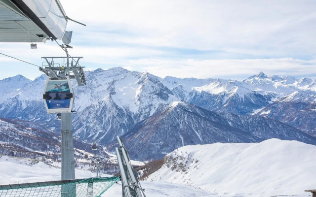 Abeti A3-14 few min From ski