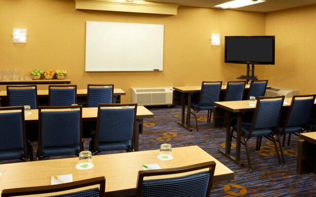 Courtyard by Marriott Columbus Worthington