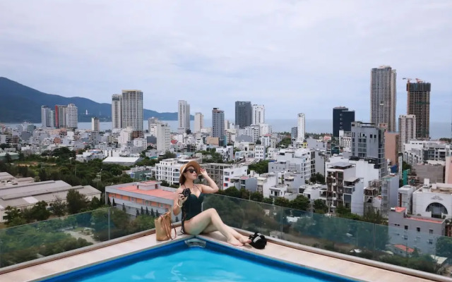 Nature Hotel Da Nang