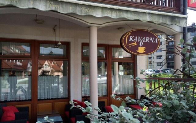 Garni Hotel Zvon