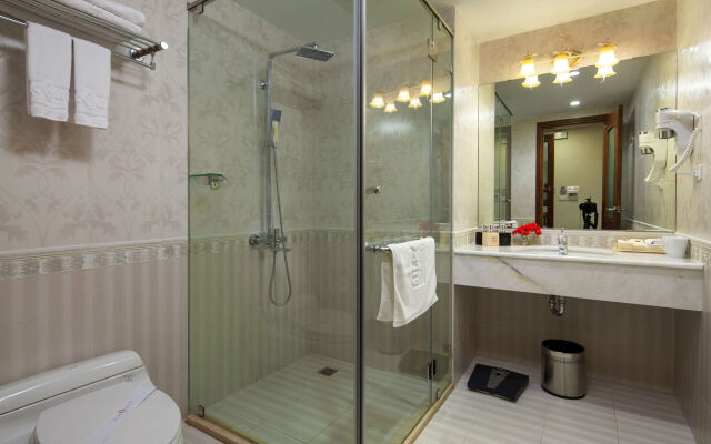 Sq Hang Gai Hotel & Spa