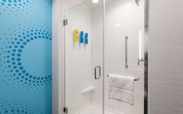 Tru by Hilton Fayetteville I-95, NC