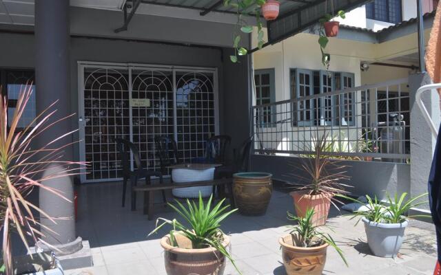 Home Guesthouse