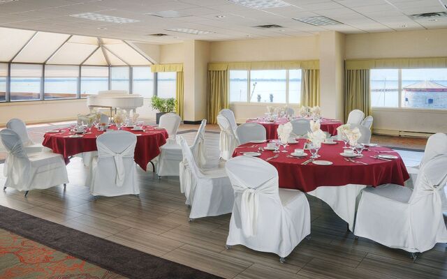 Holiday Inn Kingston Waterfront by IHG