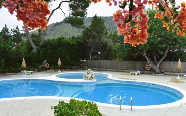 Apartamentos Cala LLonga Playa Ibiza