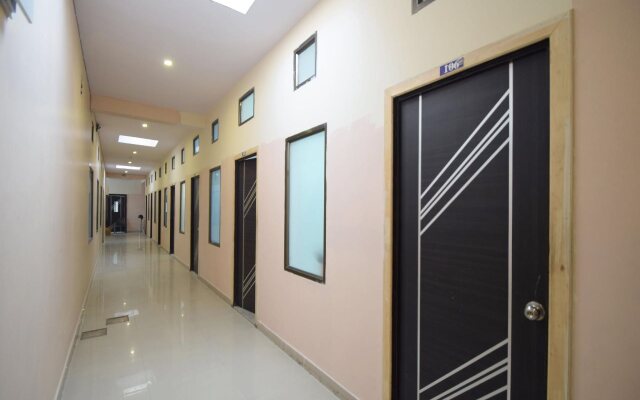 Royal Castillo By OYO Rooms
