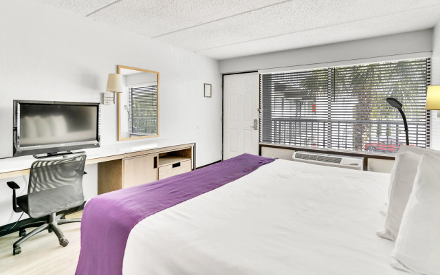 Home 1 Suites Extended Stay - Kissimmee