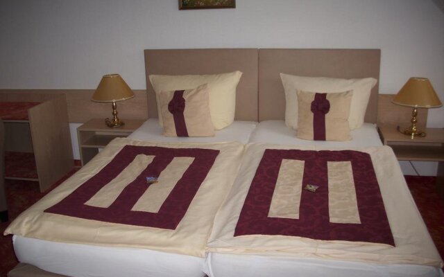 Altstadthotel "Garni" Grimma