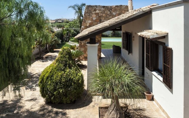 Cozy Villa in Mazara del Vallo With Private Pool