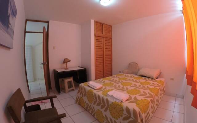 Waves Surf Camp Peru - Hostel