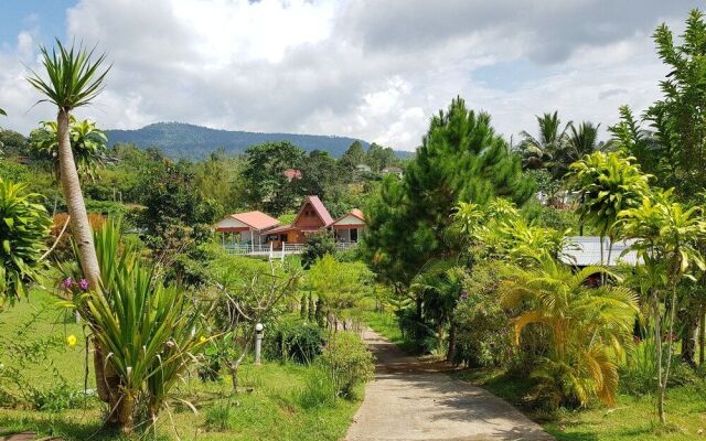 Baan Phanawan Resort