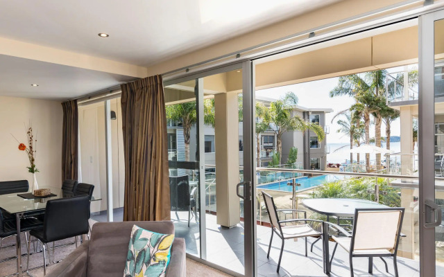 Edgewater Palms Apartments