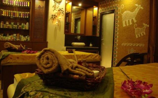 Hotel Himgiri