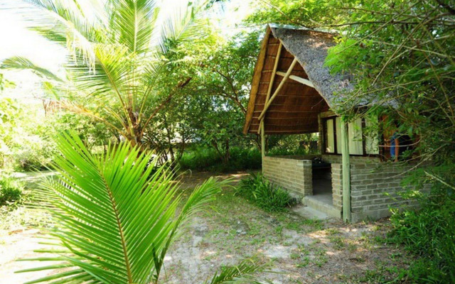 Triton Dive Lodge