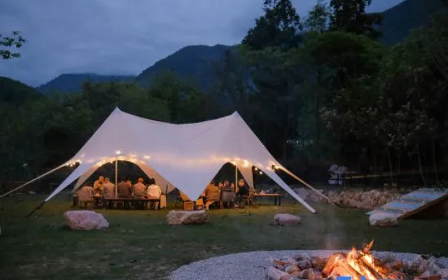 Hailuogou Seven Valleys Source · Snow Mountain Secret Realm Onsen Resort Hotel – Outside – Luding