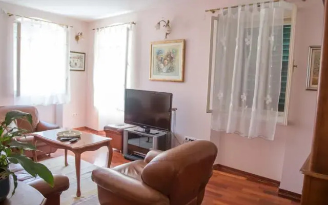 Apartments Rea
