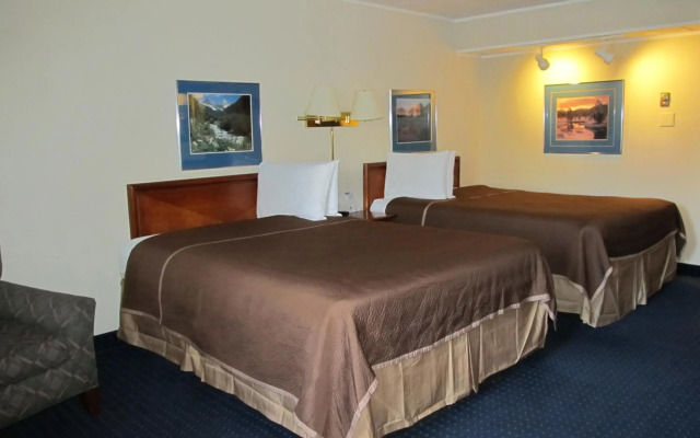 Travelodge by Wyndham Kalispell