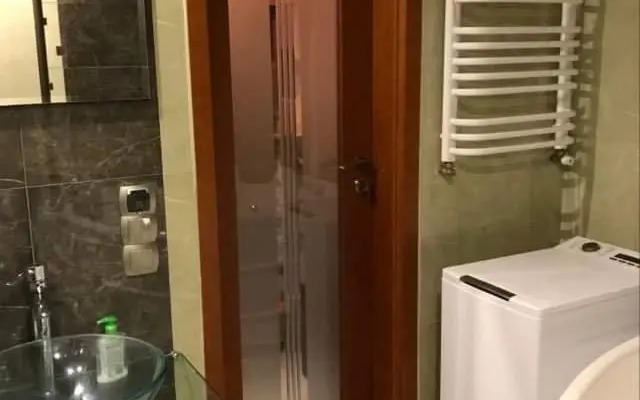 Затишна квартира в спальному районі