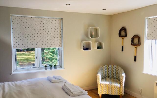 Contemporary 2 Bedroom Apartment in Bristol City Centre