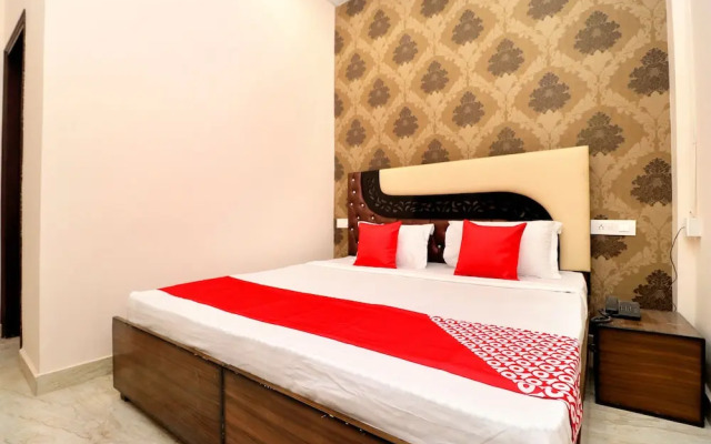 Sheela Stays By OYO Rooms