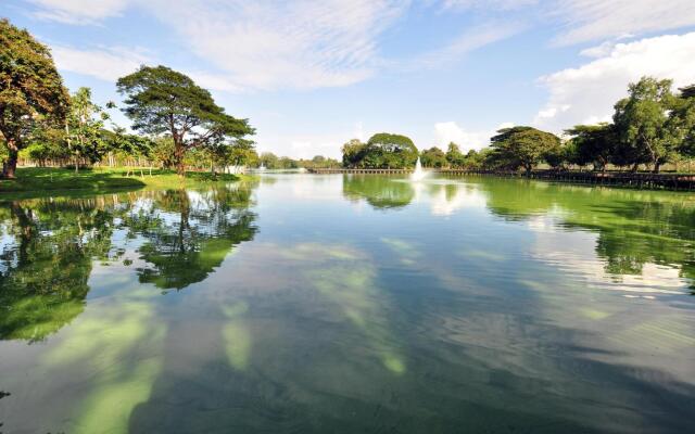 Holiday Hotel Yangon