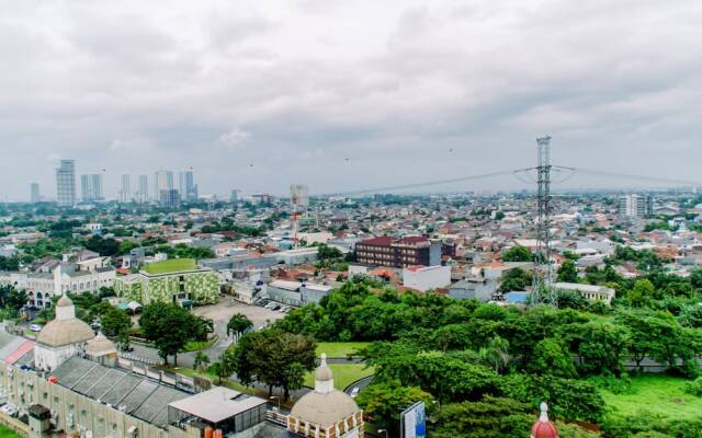 Nice And Elegant Studio At Paramount Skyline Apartment