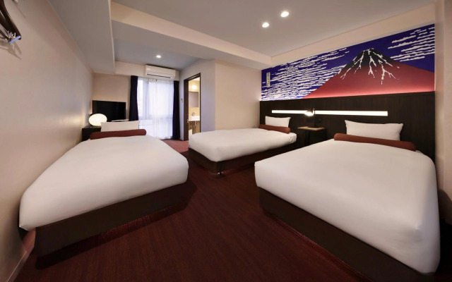 KUROMON Crystal Hotel