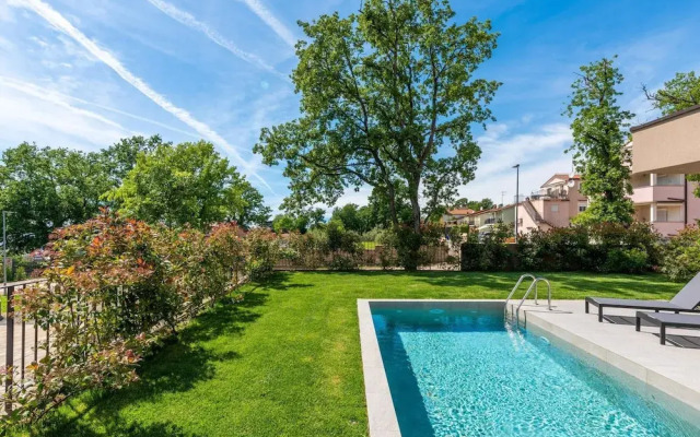 Apartment in Croatia Near the Sea With Pool