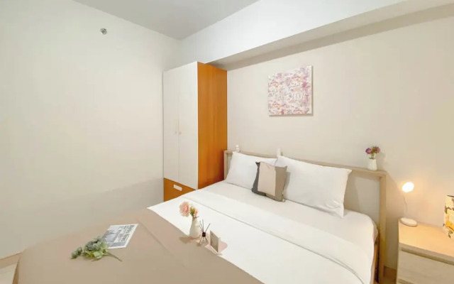 Strategic And Restful 2Br Springlake Summarecon Bekasi Apartment