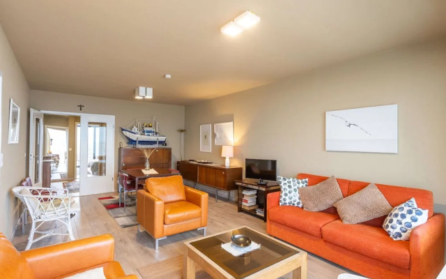 Apartment With a Nice Terrace