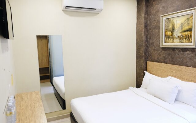 Era Plus Hotel