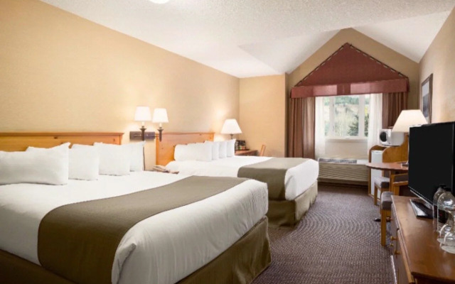 Canmore Inn & Suites