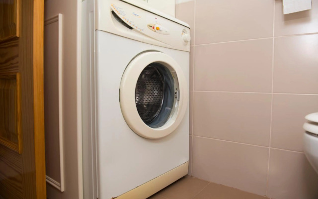 Las Damas Premium 23F Beach Front - Pool & Parking