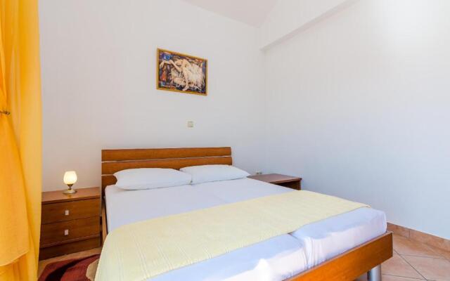 Apartments Villa Perla