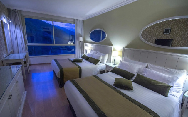 Royal Plaza Hotel