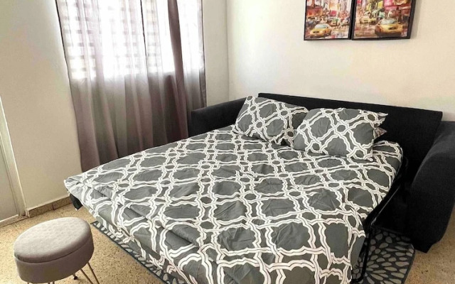 Garden Studio With Yard Space Near Mall & Airport